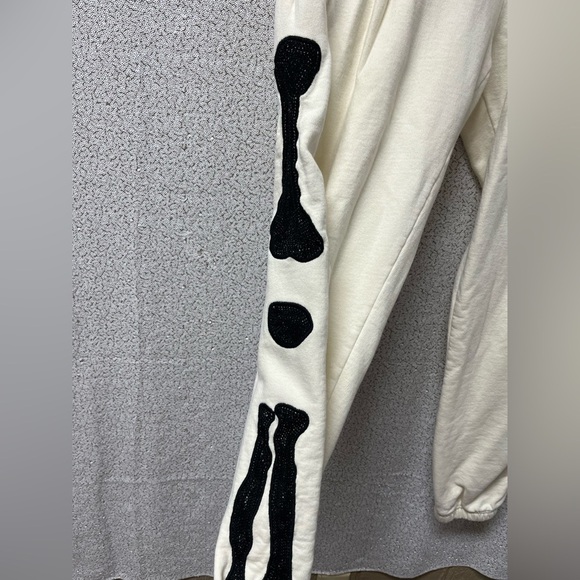 MNML off white sweatpants with black skeleton | size XL - Picture 4 of 9